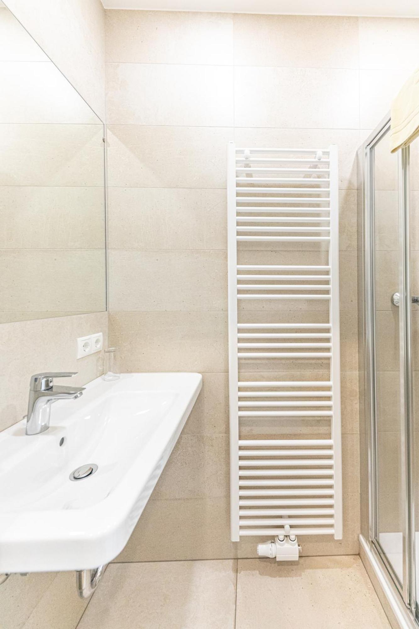 Hotel-Pension Fuenfhaus Vienna Luaran gambar